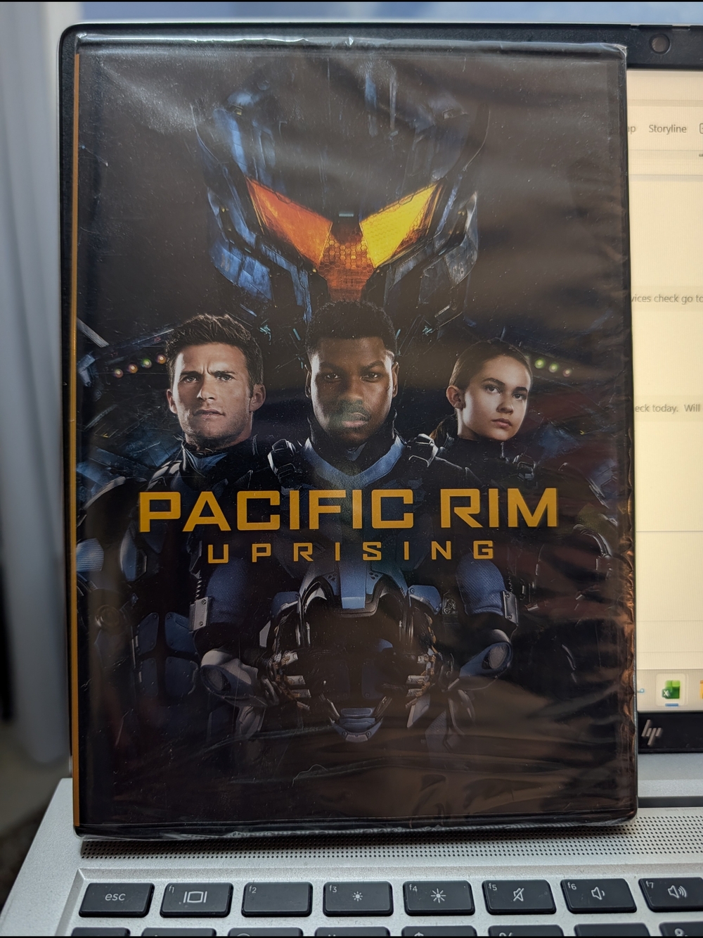Pacific Rim DVD - Blue & Orange Cover